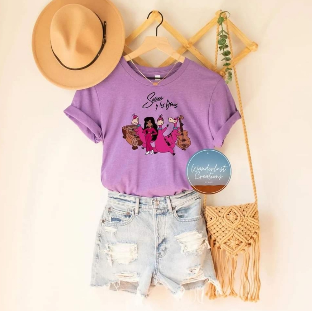 Selena y los Dinos short sleeve shirt